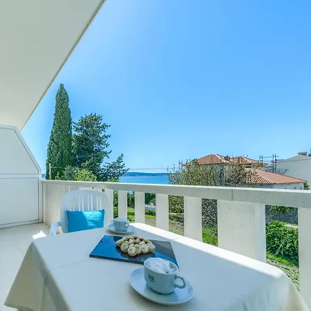 Riva With Swimming Pool