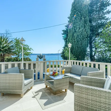 Riva With Swimming Pool
