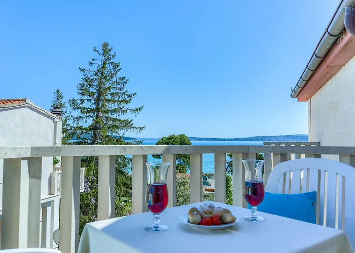 Riva With Swimming Pool ホテル